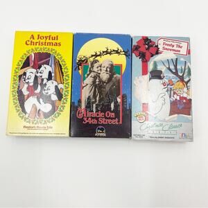 Vintage VHS Christmas Movie Lot Miracle on 34th Frosty A Joyful Christmas